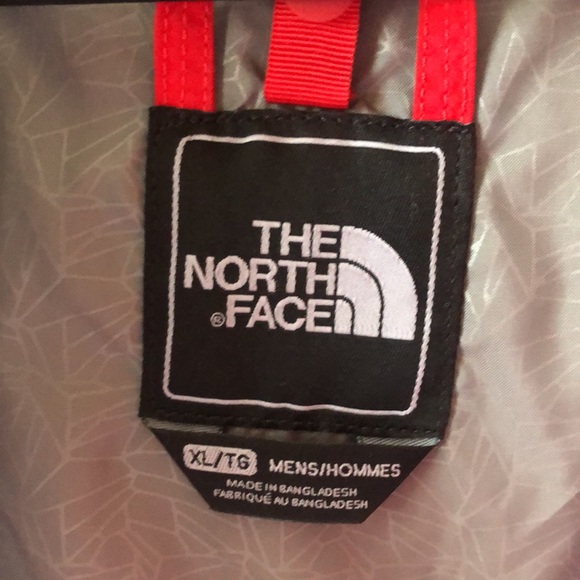 The North Face Men’s Hyvent Red Coat XL - Picture 4 of 9